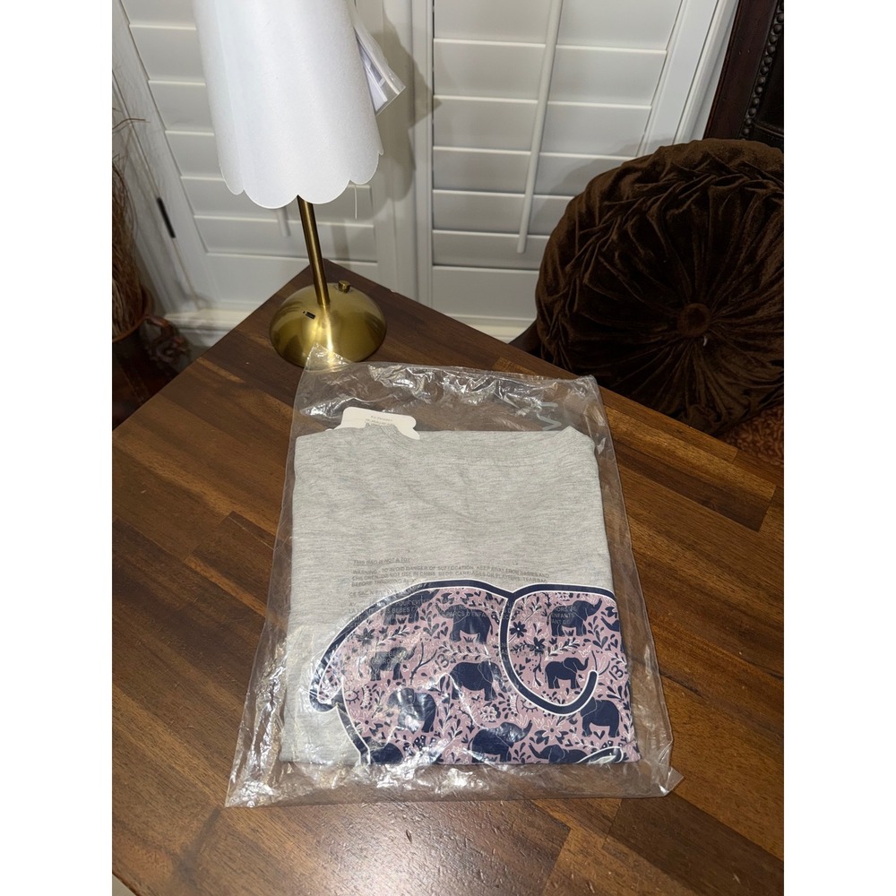 Ivory Ella Heather Gray Long Sleeve Elephant Graphic Tee Shirt XS  NWT